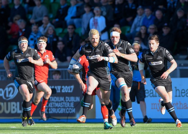 Sean Lamont on the run