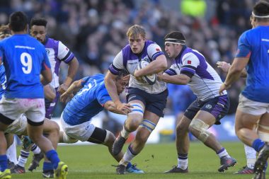 Jonny Gray on the charge - by Al Ross